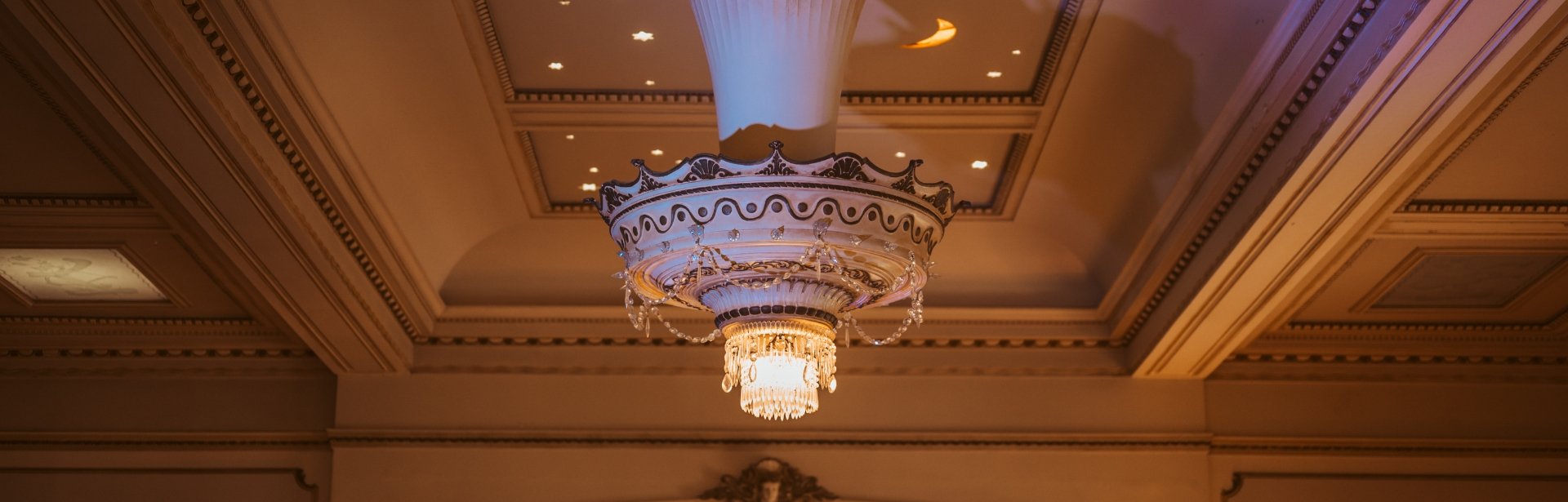 Rippon Lea ballroom chandelier