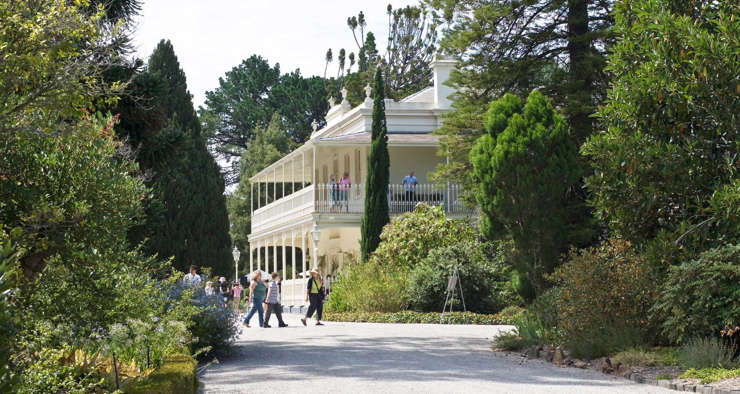 Como Reimagined