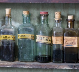 Dow's Pharmacy