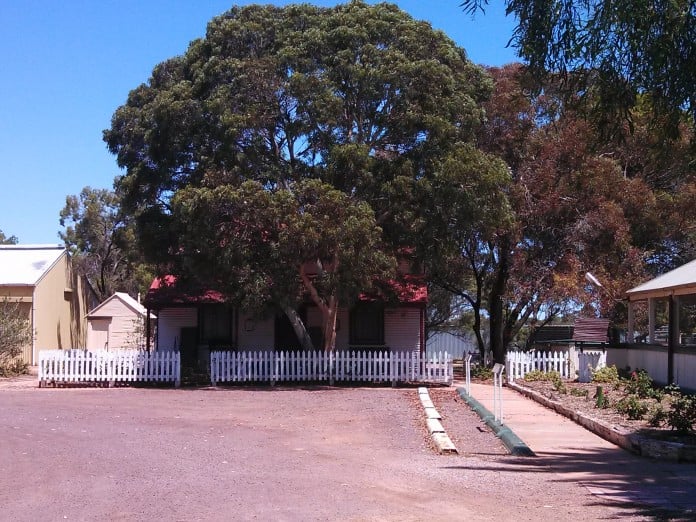 Gay Street cottage and laundry gallery image