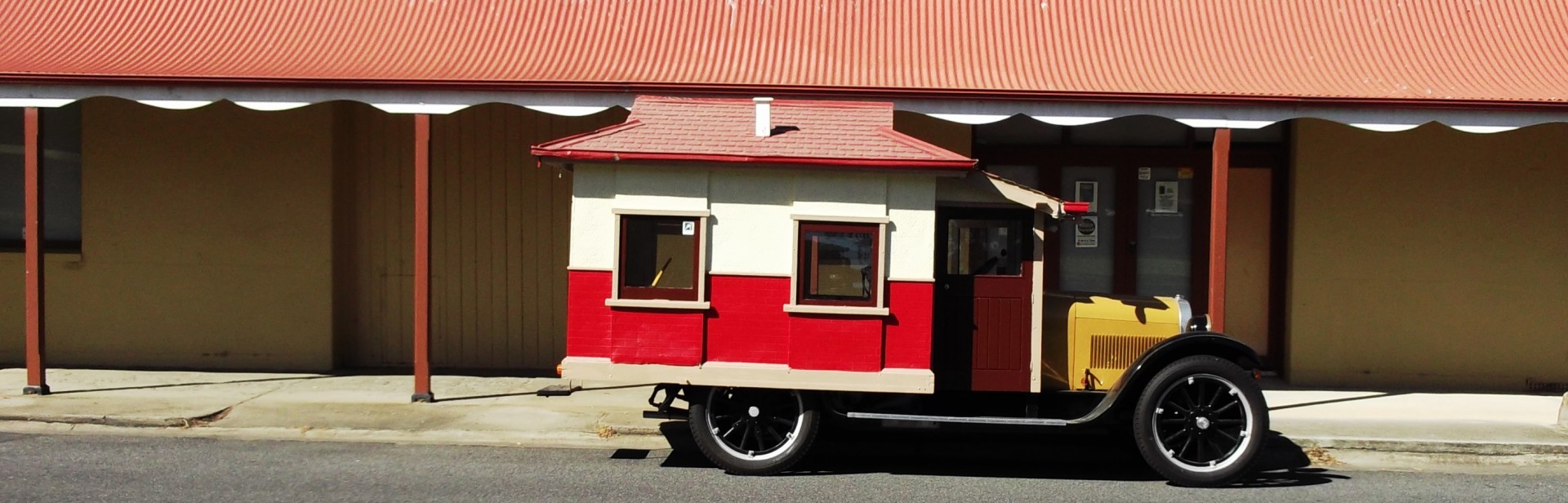 A Caravan for the Community - National Motor Museum