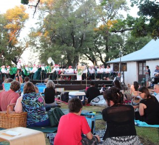 Peninsula Farm Christmas carols