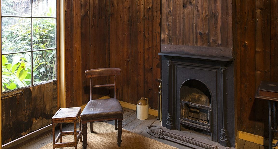 Portable_Iron_Houses-0066060068 banner image