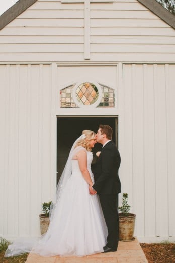Dundullimal wedding   Henry Paul Photography gallery image
