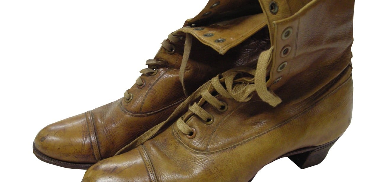 latrobe-collection-02-shoes banner image
