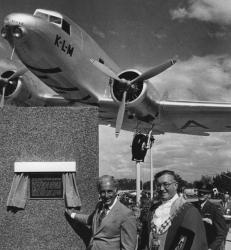 UiverCowanOpeningsmall