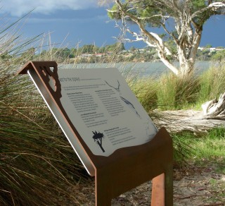 Sign on Rossmoyne foreshore interpreting Mt Henry osprey nest