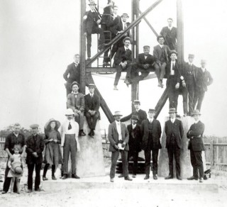 Mast Base, Wireless Hill Station