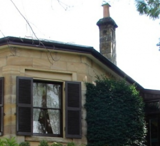 Carisbrook front garden