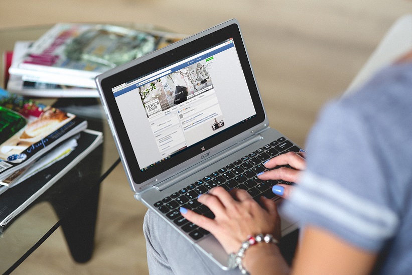 How to use Facebook
