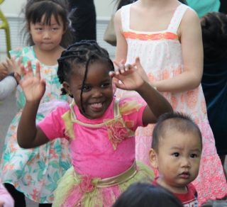 Bilingual Tiny Tots Storytime
