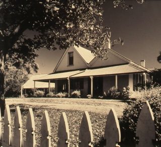 Collingwood House (Bunker's Cottage c1810)