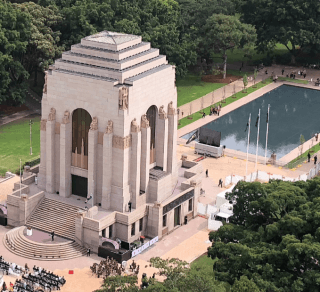 ANZAC memorial and Hyde Park private tour