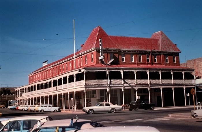 Palace Hotel (1969)