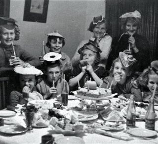 Lyle Street Willoughby birthday party c 1939 related image