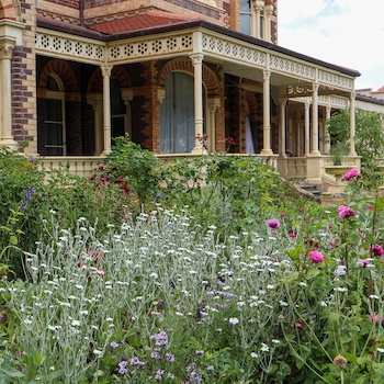 Free garden entry