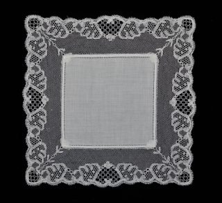 Buckingham lace related image