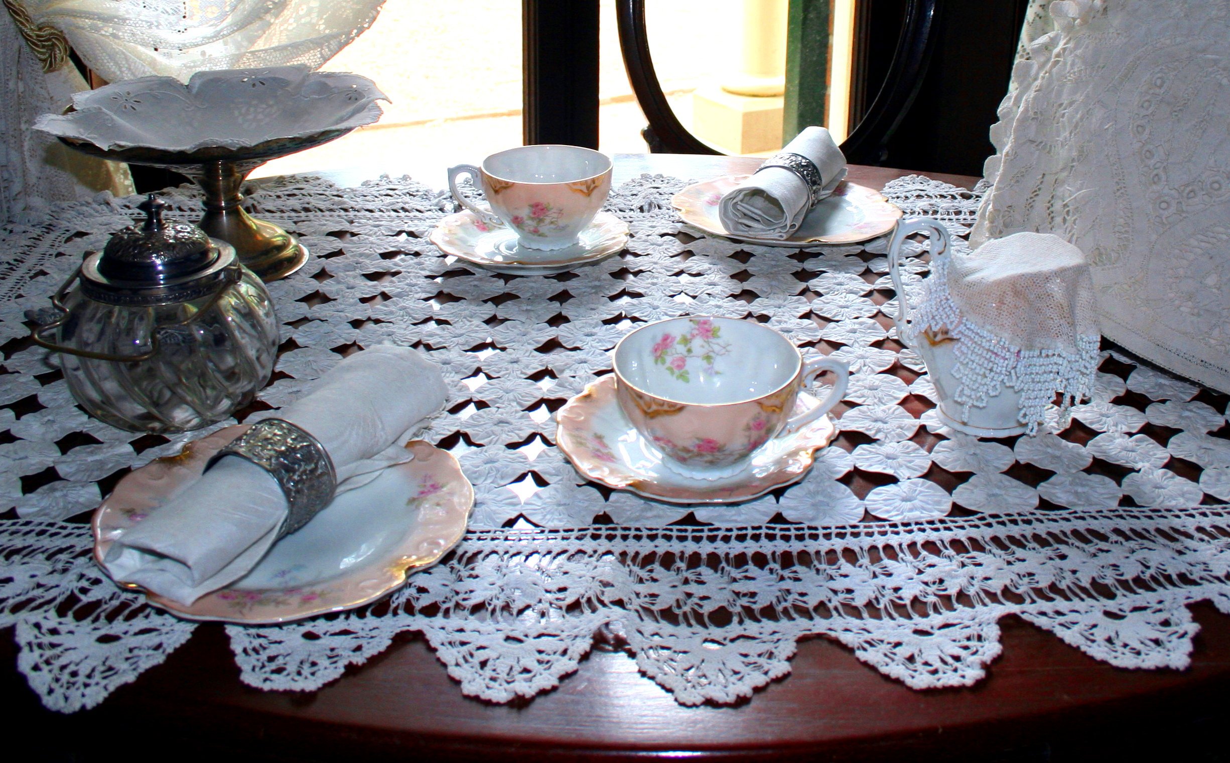 Tea at Grossmann House