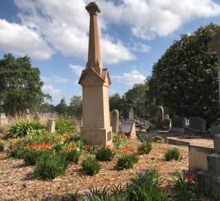 Mays Hill Cemetery related image