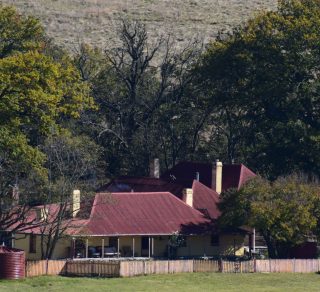 Early vernacular pioneering buildings related image