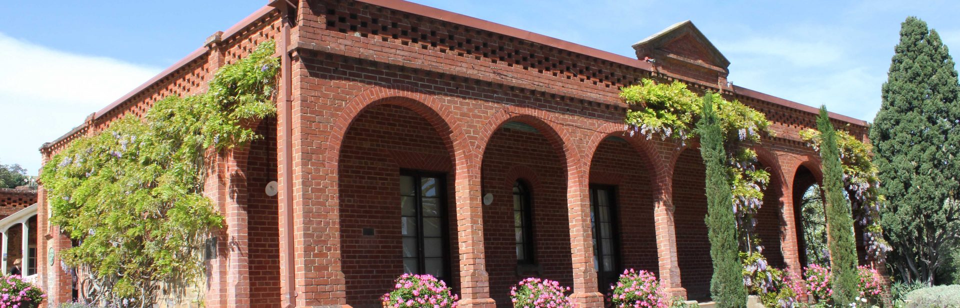 North verandah built 1907 overlooking the plains, Adelaide, Gulf.