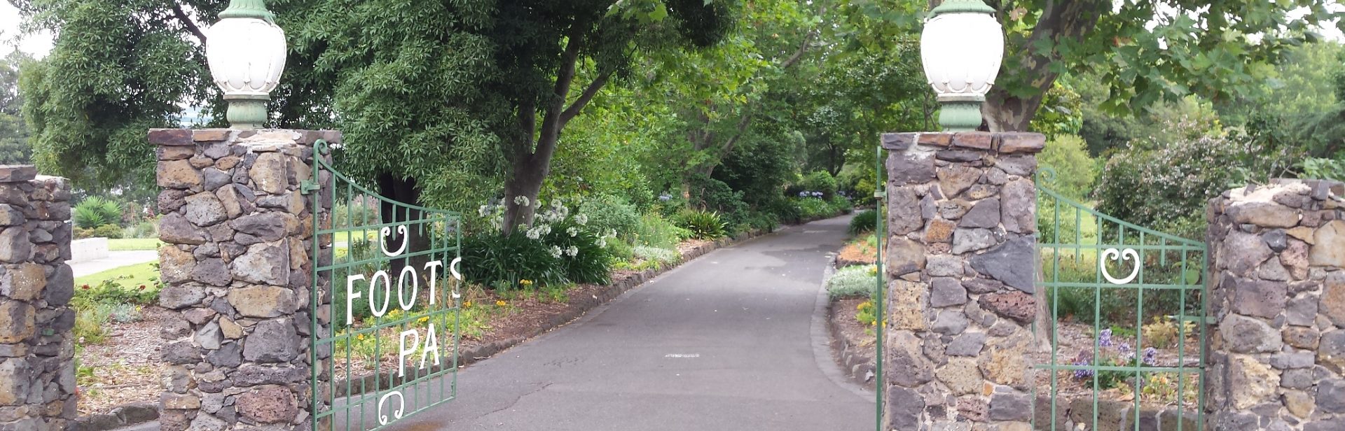 The formal entrance at ballart rd and Mills Close, with Memorial Garden and Victory Statue