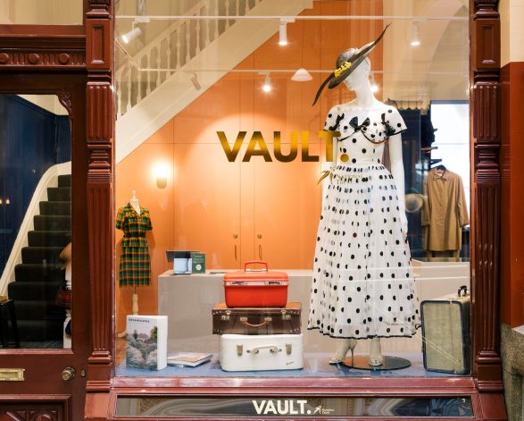 VAULT