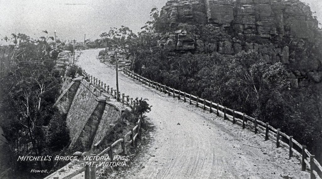 Victoria Pass, snapped c. 1920. (Courtesy of Blue Mountains Library, Local Studies Collection)