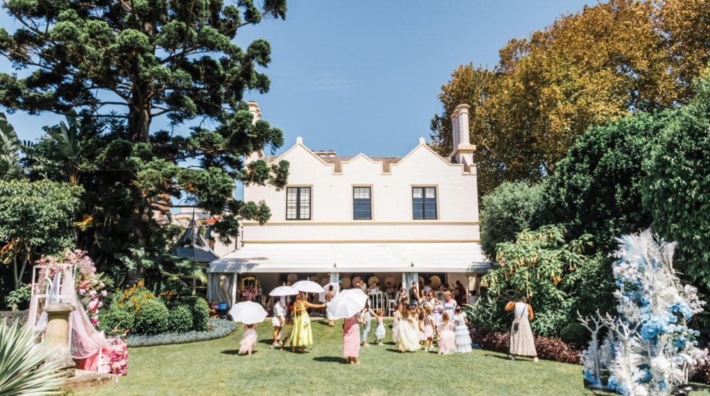 A summer event on the lawn at Lindesay 